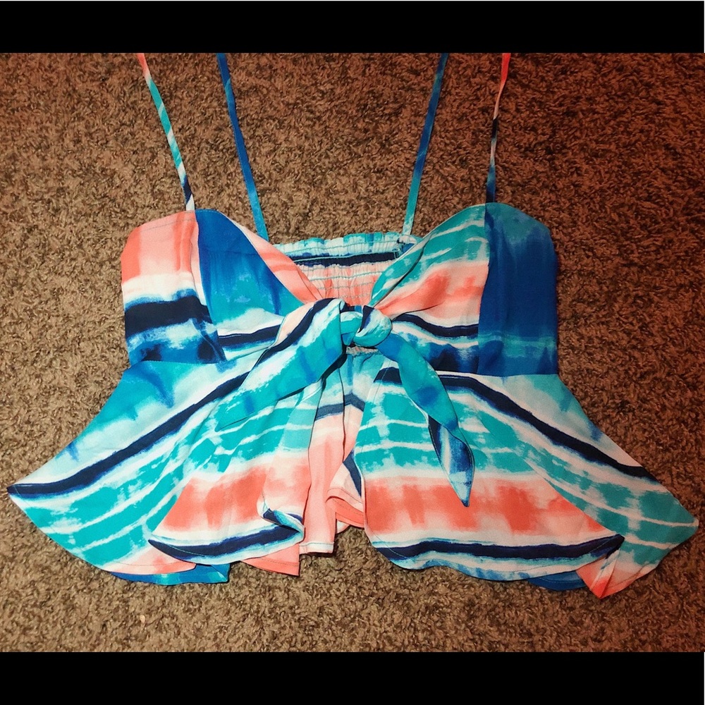 Crop top